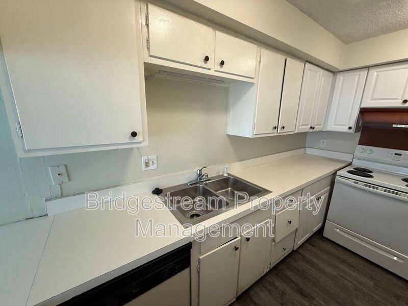 519 Heather Dr #1C - Photo 7 of 14