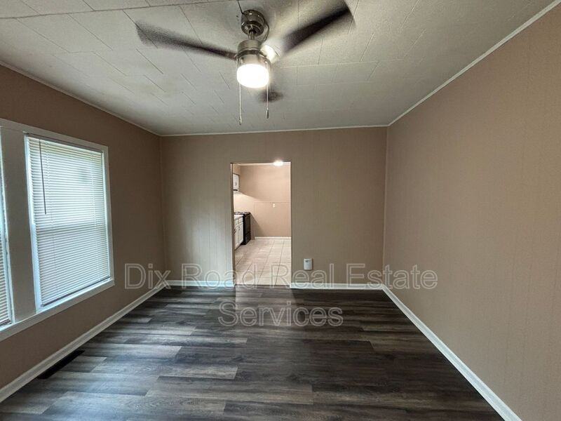 1109 Oxford State Rd - Photo 5 of 18