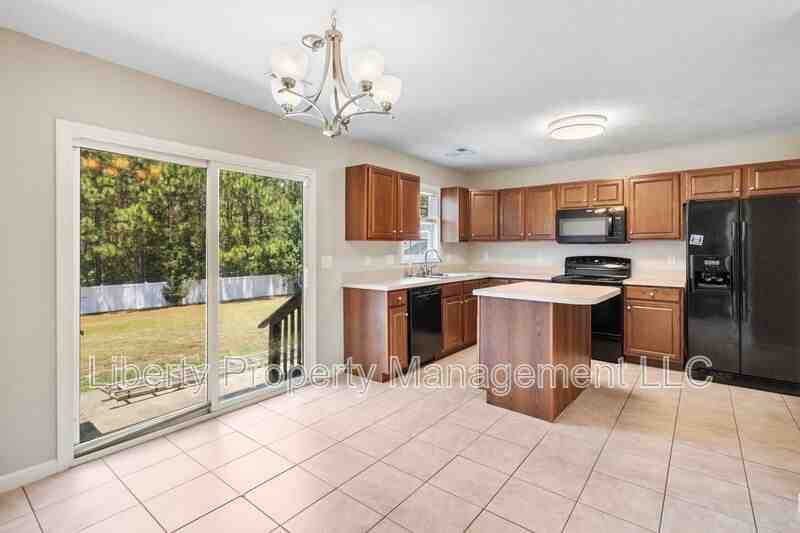 65 Grover Pl - Photo 4 of 16