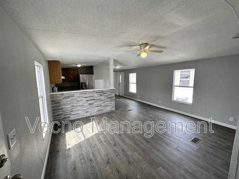 13536 Sralla Rd #3 - Photo 2 of 9