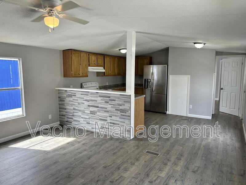 13536 Sralla Rd #3 - Photo 3 of 9