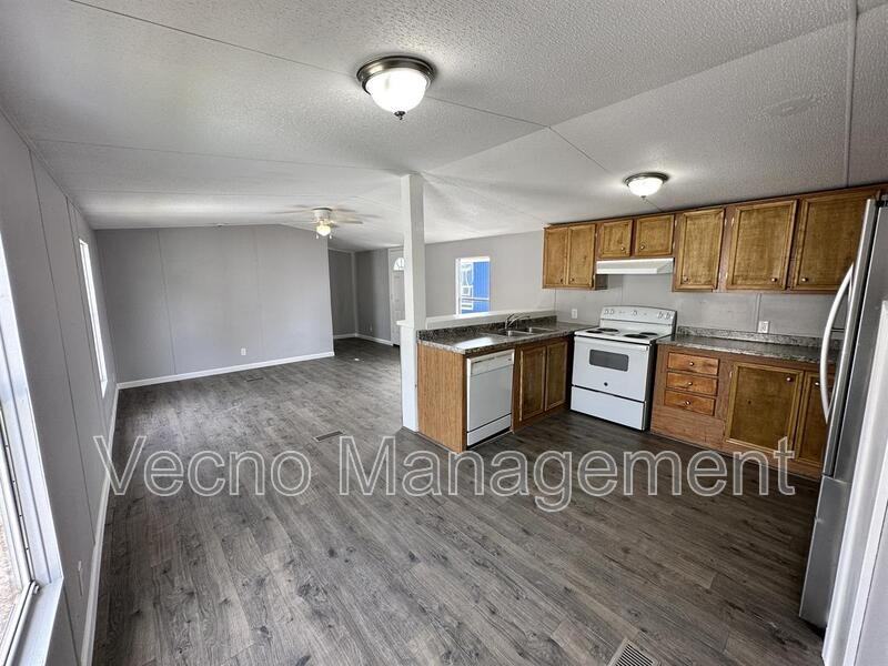 13536 Sralla Rd #3 - Photo 4 of 9