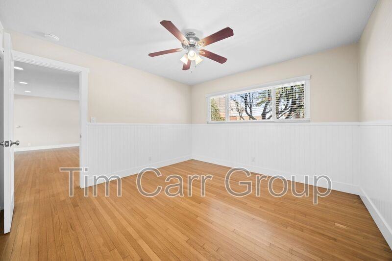 533 Saint Andrews Rd - Photo 7 of 14