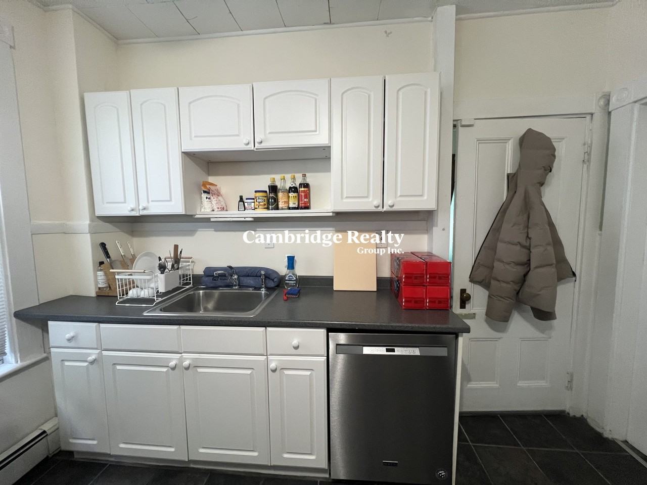 259 Washington St - Photo 6 of 28