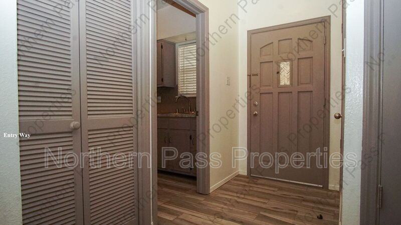 9304 Lait Dr - Photo 2 of 27