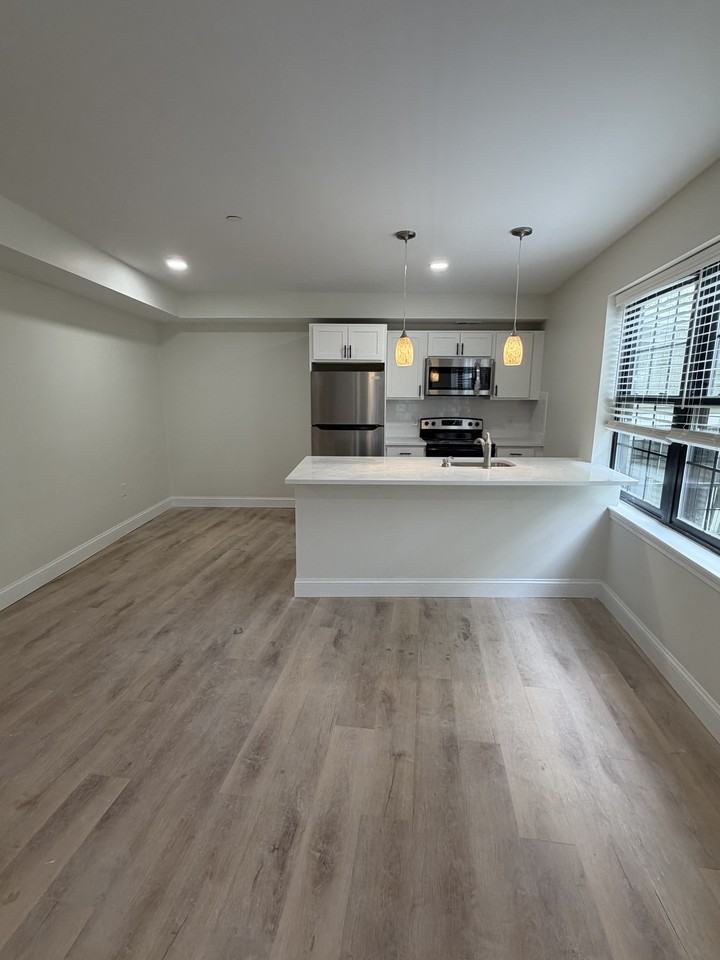 Massachusetts Ave. & Medford #202 - Photo 2 of 12