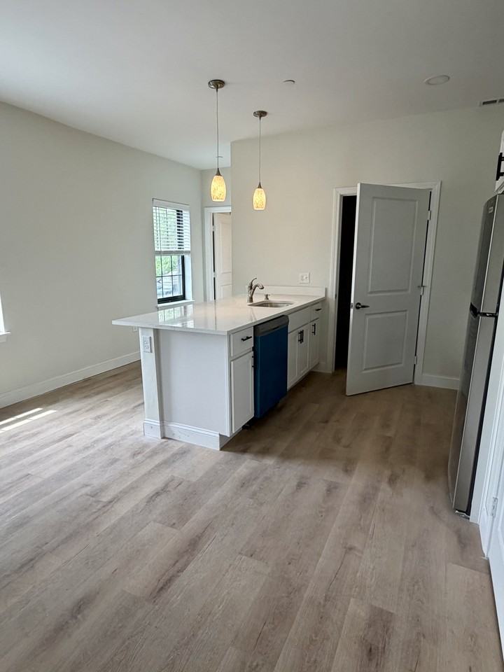 Massachusetts Ave. & Medford #206 - Photo 2 of 16