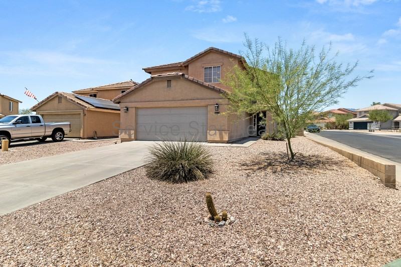 22368 W La Vista Cir - Photo 2 of 29