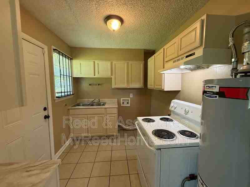 3209 Winslow Rd - Photo 6 of 14