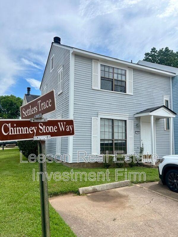 150 Chimney Stone Way - Photo 3 of 16