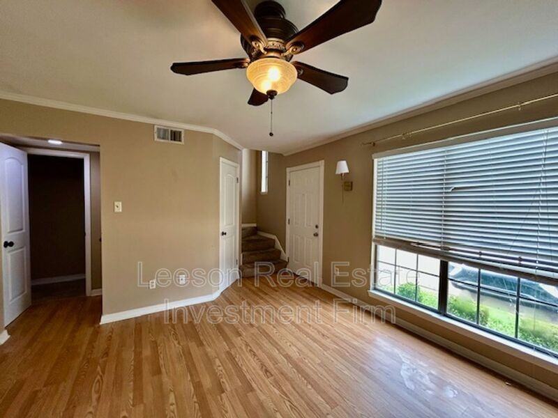 150 Chimney Stone Way - Photo 6 of 16