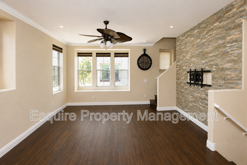 2337 Chapel Dr #9 - Photo 4 of 22