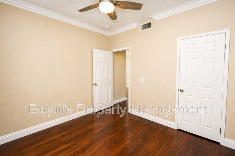 2337 Chapel Dr #9 - Photo 7 of 22