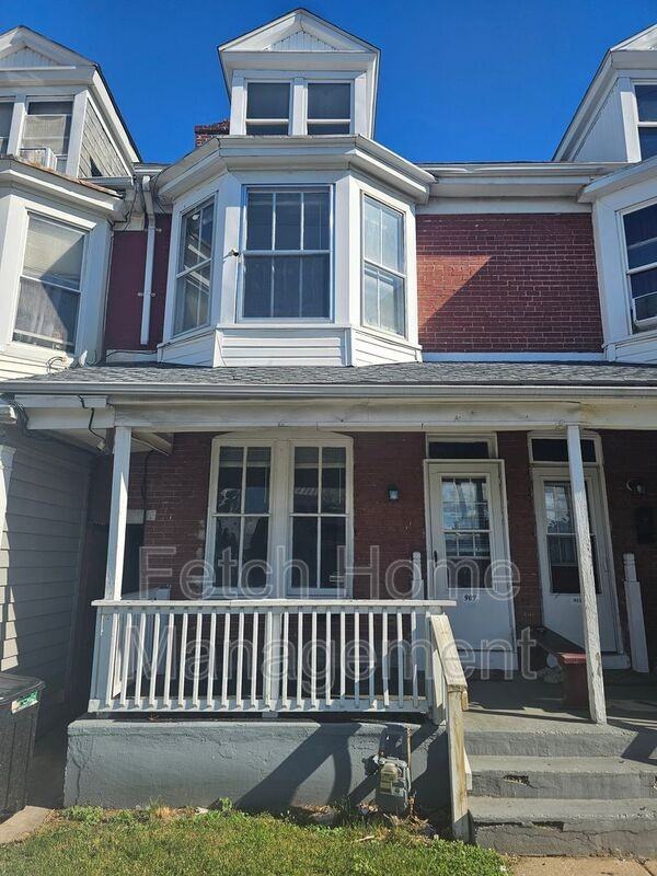 909 E Princess St - Photo 2 of 22