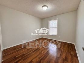 830 Hartford Ave - Photo 1 of 1