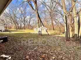 830 Hartford Ave - Photo 1 of 1