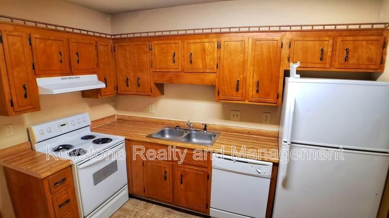 706 Peachers Dr #B - Photo 3 of 15