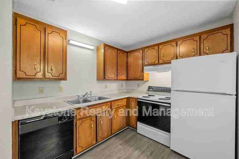 3280 Tower Dr - Photo 6 of 16