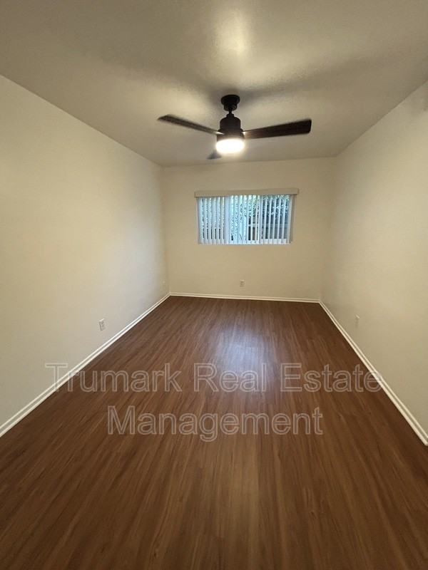 555 Palm Dr #A - Photo 5 of 8