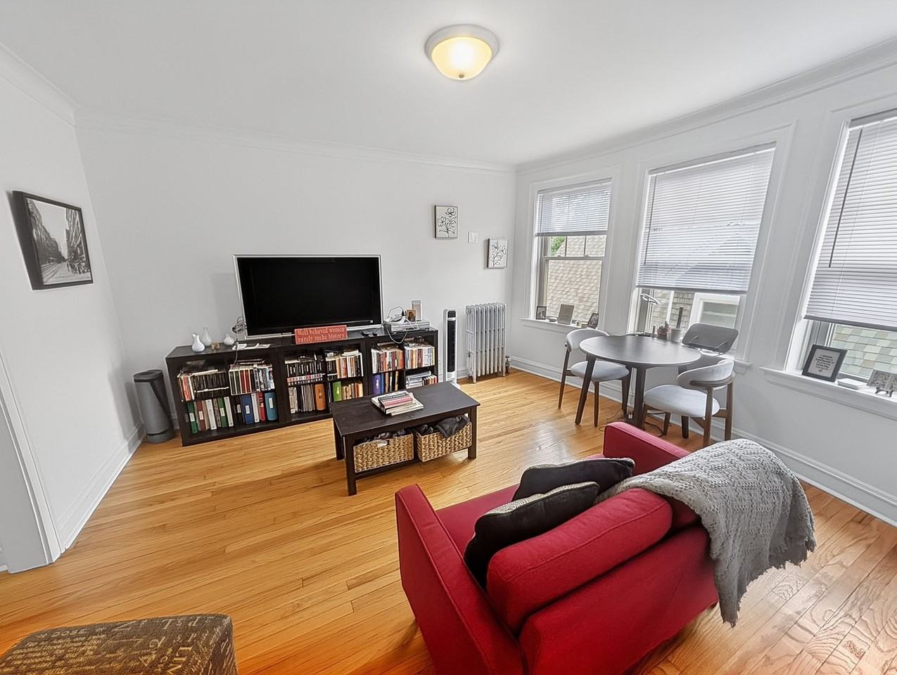 6636 N Glenwood Ave - Photo 4 of 14