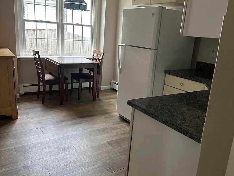 Agate Ave - Photo 2 of 20