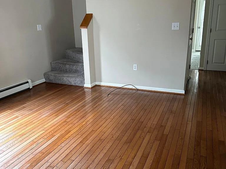 Agate Ave - Photo 4 of 20
