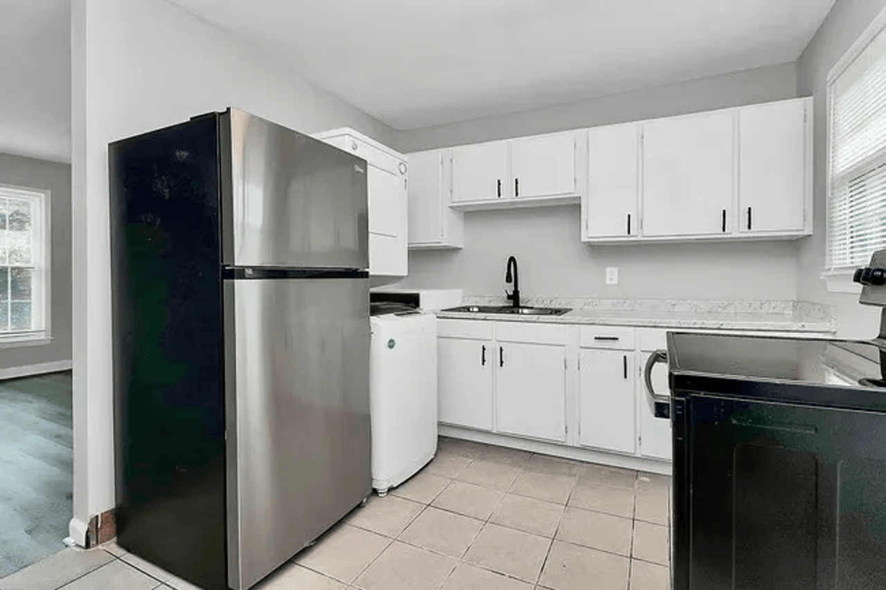 Thompson Place Townhomes - Photo 5 of 27