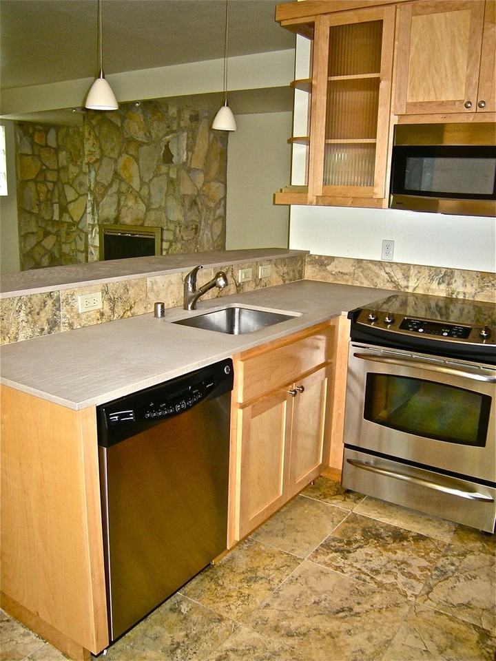 112 Bonita St - Photo 6 of 19