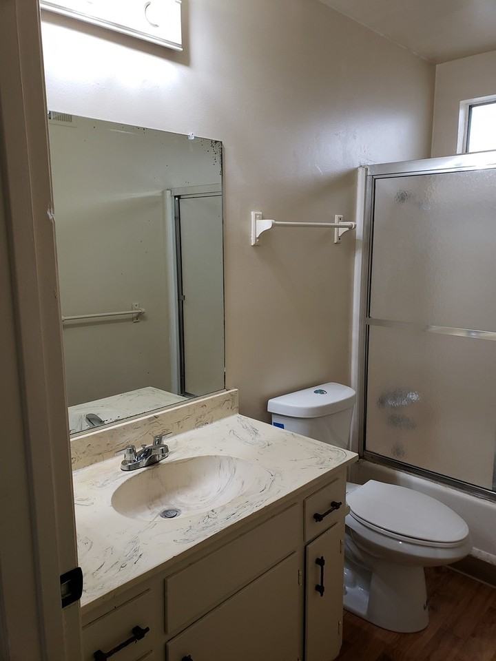 3028 Carver Rd - Photo 6 of 13