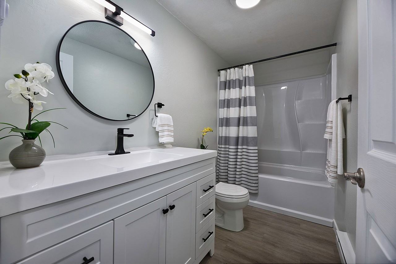 1309 Deerbrush Dr Se - Photo 5 of 19