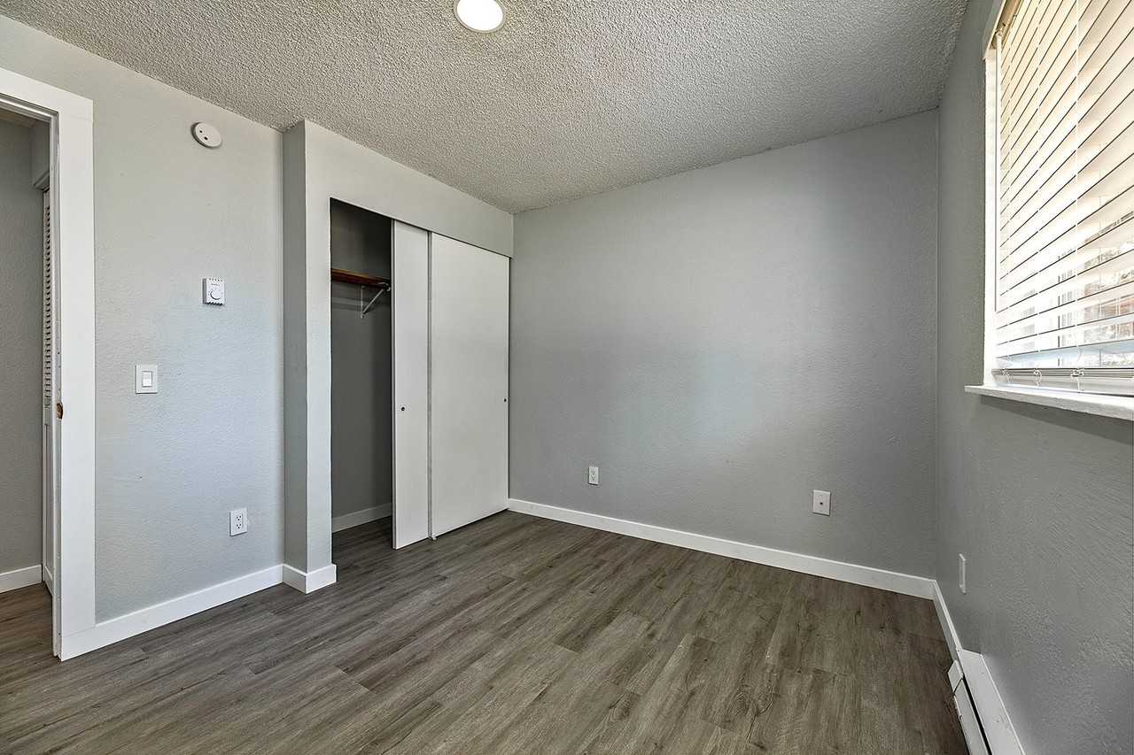 1309 Deerbrush Dr Se - Photo 6 of 19