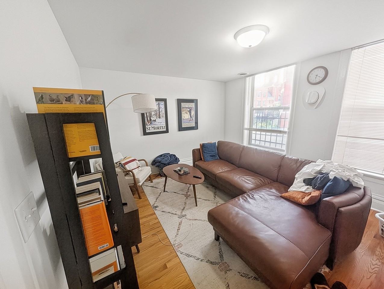 1609 N Leavitt St - Photo 4 of 20