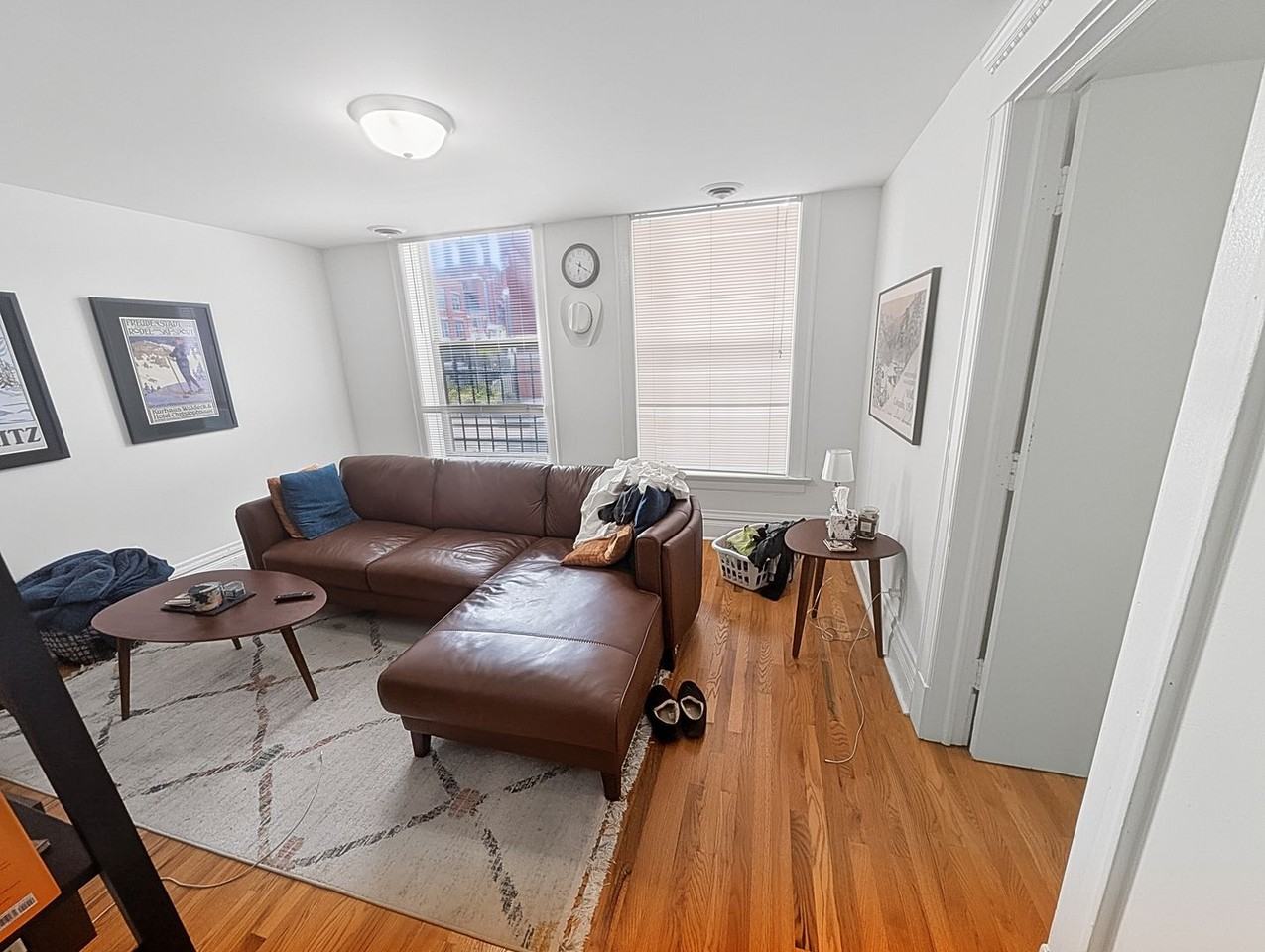 1609 N Leavitt St - Photo 6 of 20