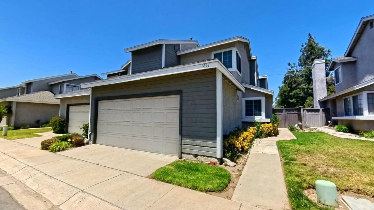 1617 Toyon Pl