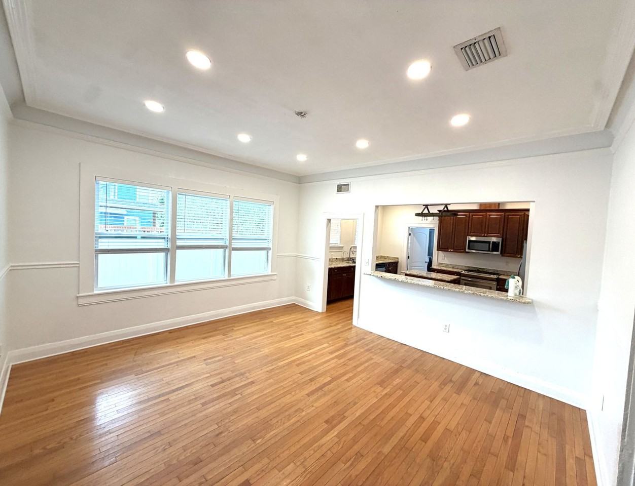 405 W Frances Ave - Photo 5 of 21