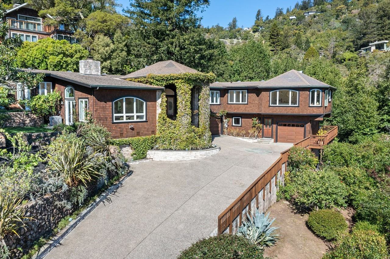 33 Acorn Way