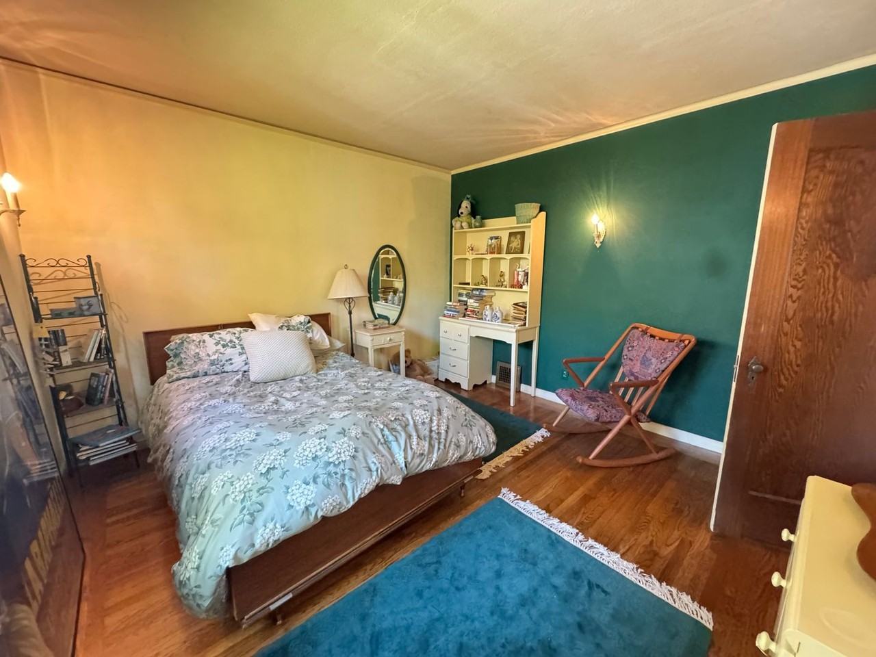 2856 Lincoln Ave - Photo 4 of 28