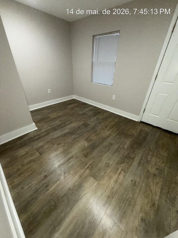 615 Malcolm X Ave Se - Photo 4 of 12