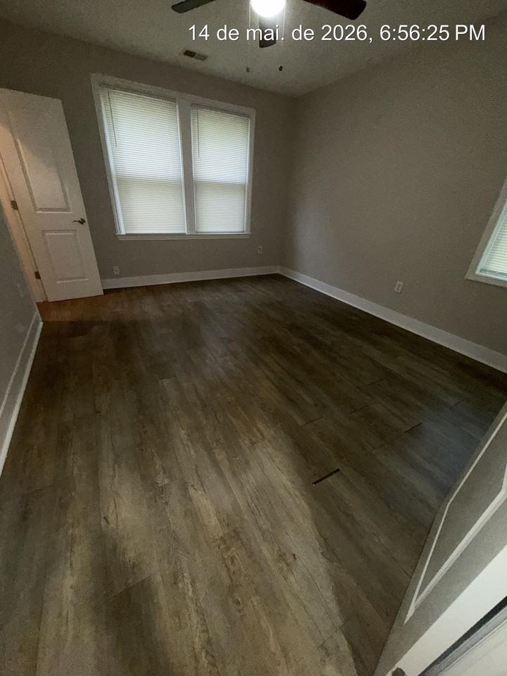 615 Malcolm X Ave Se - Photo 5 of 12