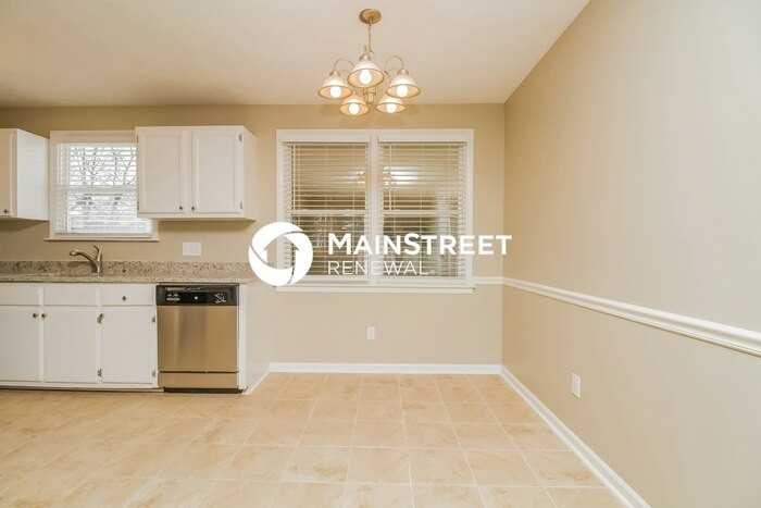 320 Lake Farm Rd - Photo 4 of 16