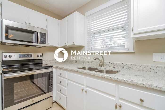 320 Lake Farm Rd - Photo 6 of 16