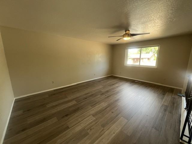 2077 S Atlantic St - Photo 3 of 17