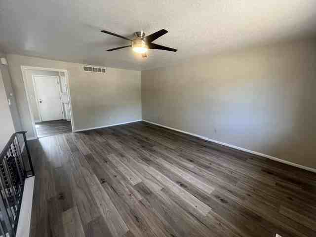 2077 S Atlantic St - Photo 4 of 17