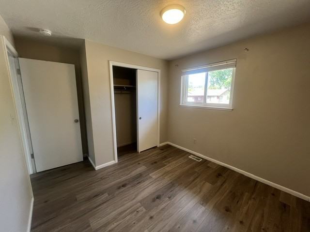 2077 S Atlantic St - Photo 5 of 17
