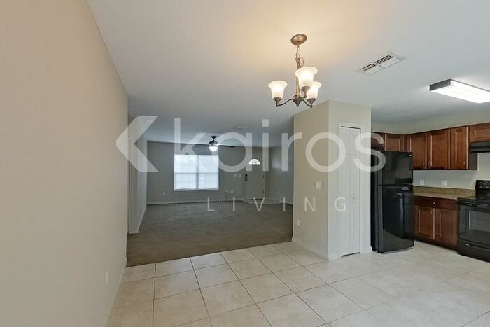 13691 Sw 43rd Cir - Photo 7 of 29