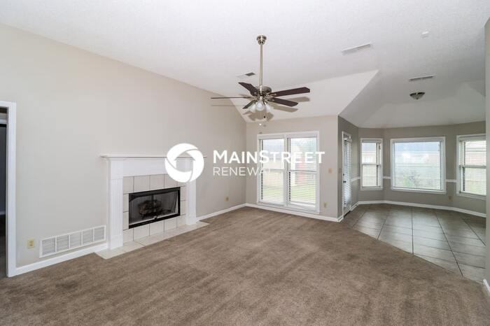 9261 Sarsen Dr - Photo 5 of 17
