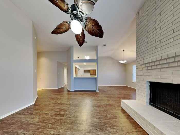 13131 Rocky Ledge Dr - Photo 5 of 20