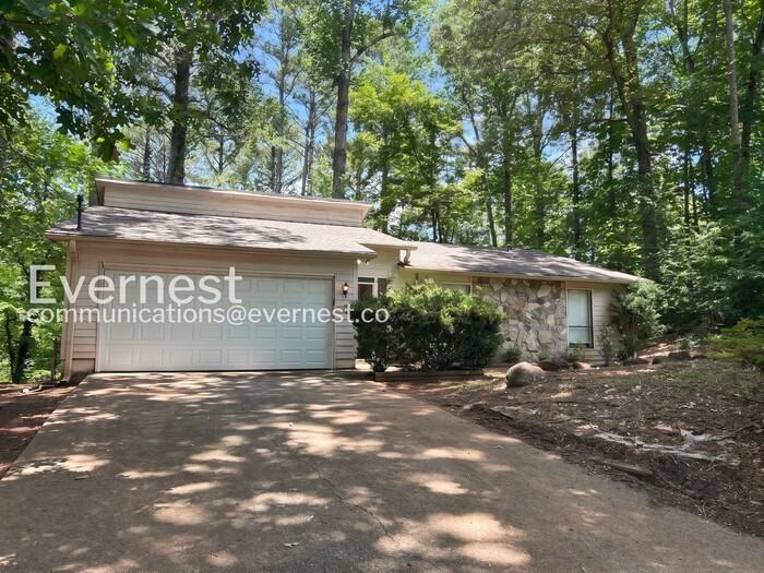 1515 Captain Thomas Ct - Photo 2 of 28