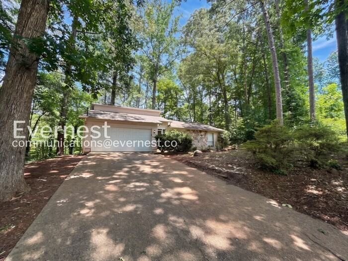 1515 Captain Thomas Ct - Photo 3 of 28