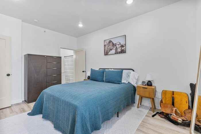 3131 Fleur Dr #3131 - Photo 5 of 16
